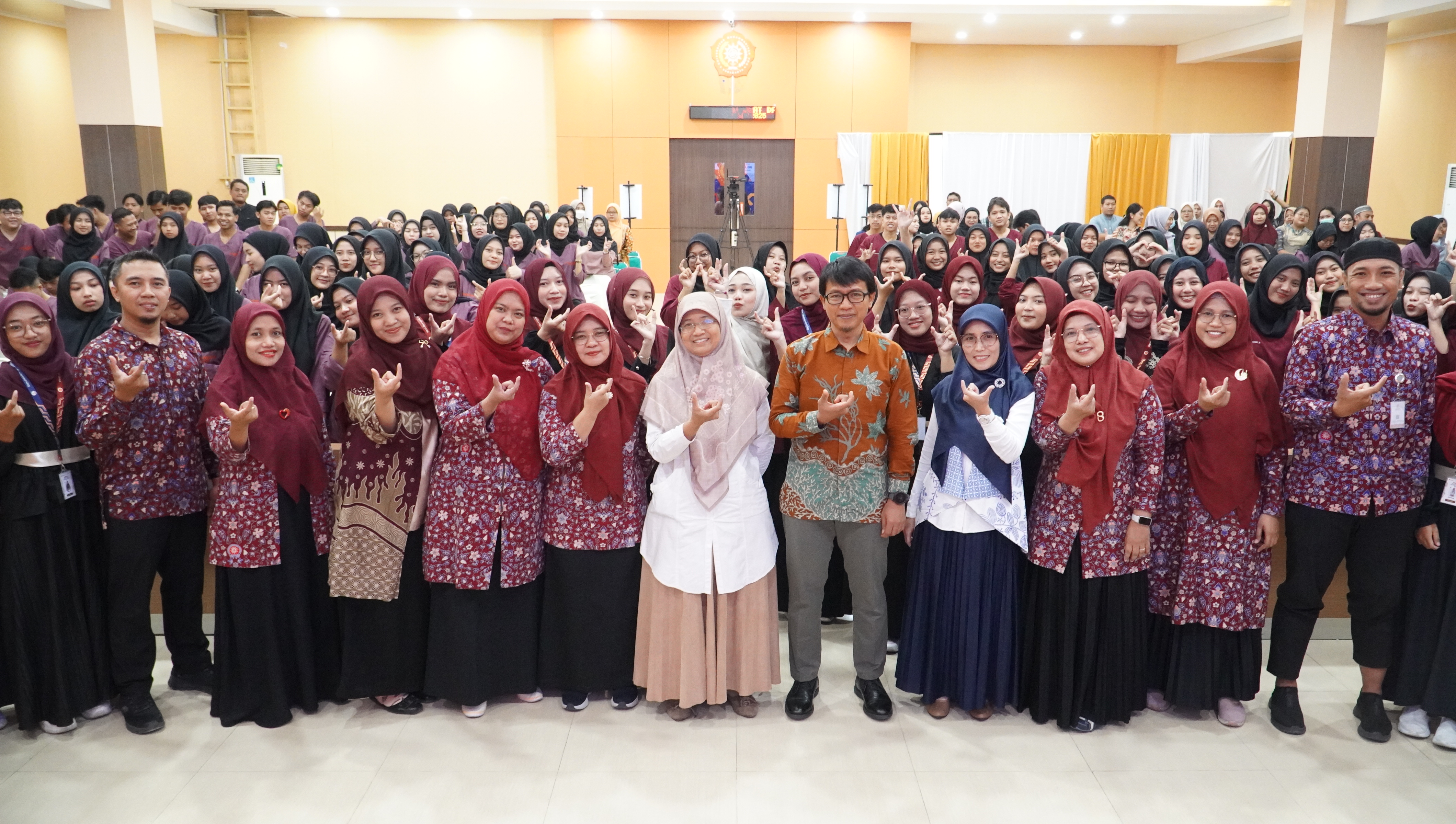 Kemeriahan Expo Inovasi Kebidanan